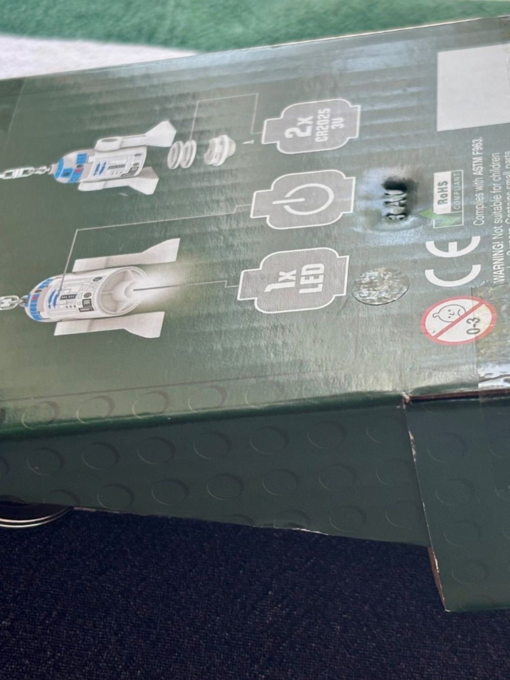 LEGO STAR WARS Episode 4/5/6/ "LED Key Light R2-D2 Key Chain" IQLGL-KE21 - Picture 4 of 4